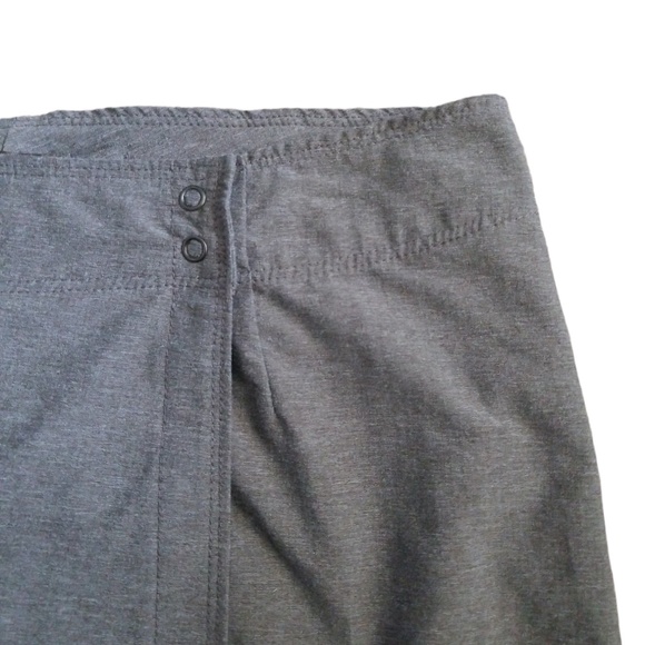 Merrell Women’s Heather Brown Opti-Wick Wrap Mini Skirt Sz. 8R - Picture 2 of 13